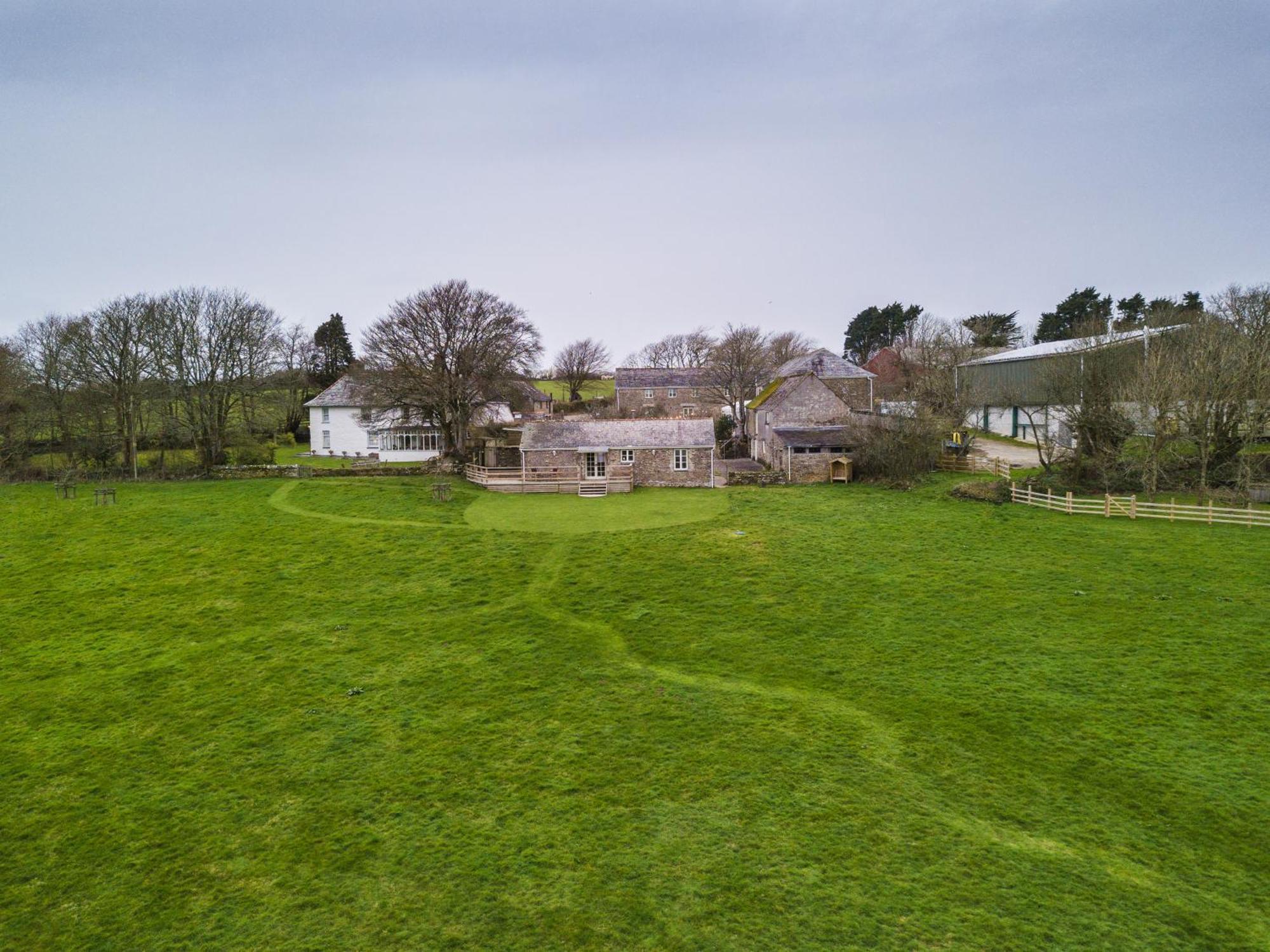 ルー Trenderway Farm Bed & Breakfast エクステリア 写真
