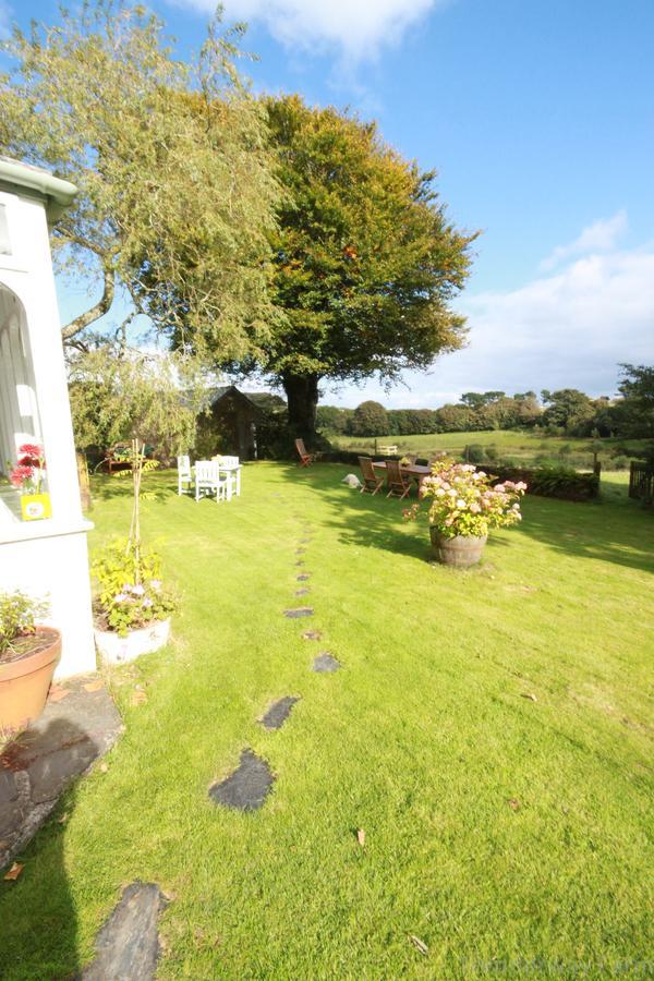 ルー Trenderway Farm Bed & Breakfast エクステリア 写真