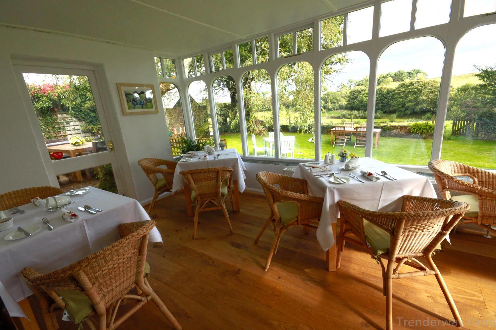 ルー Trenderway Farm Bed & Breakfast エクステリア 写真