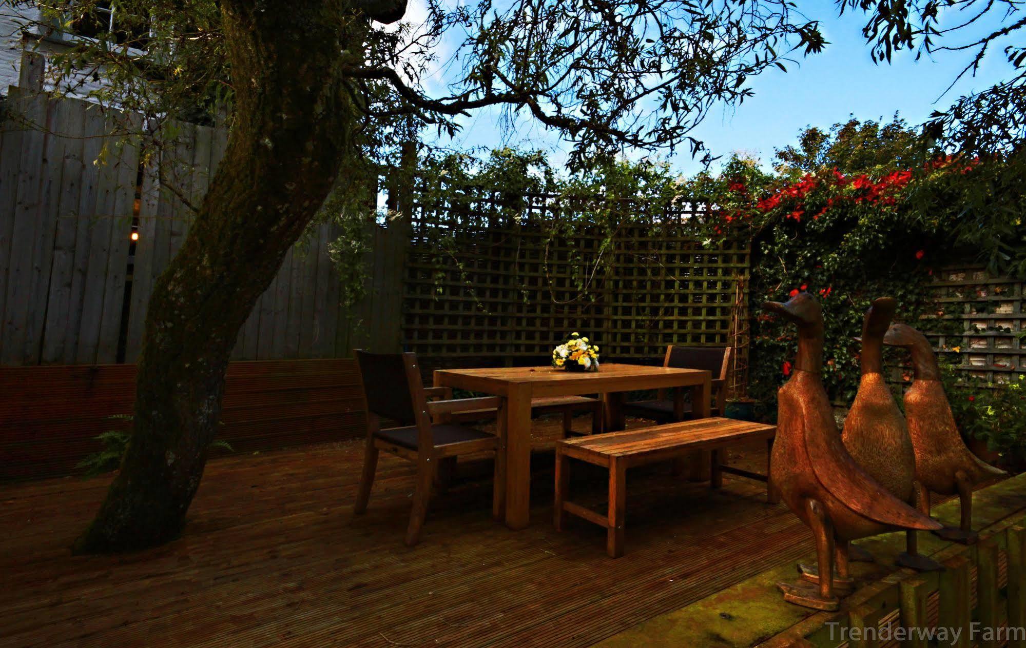 ルー Trenderway Farm Bed & Breakfast エクステリア 写真